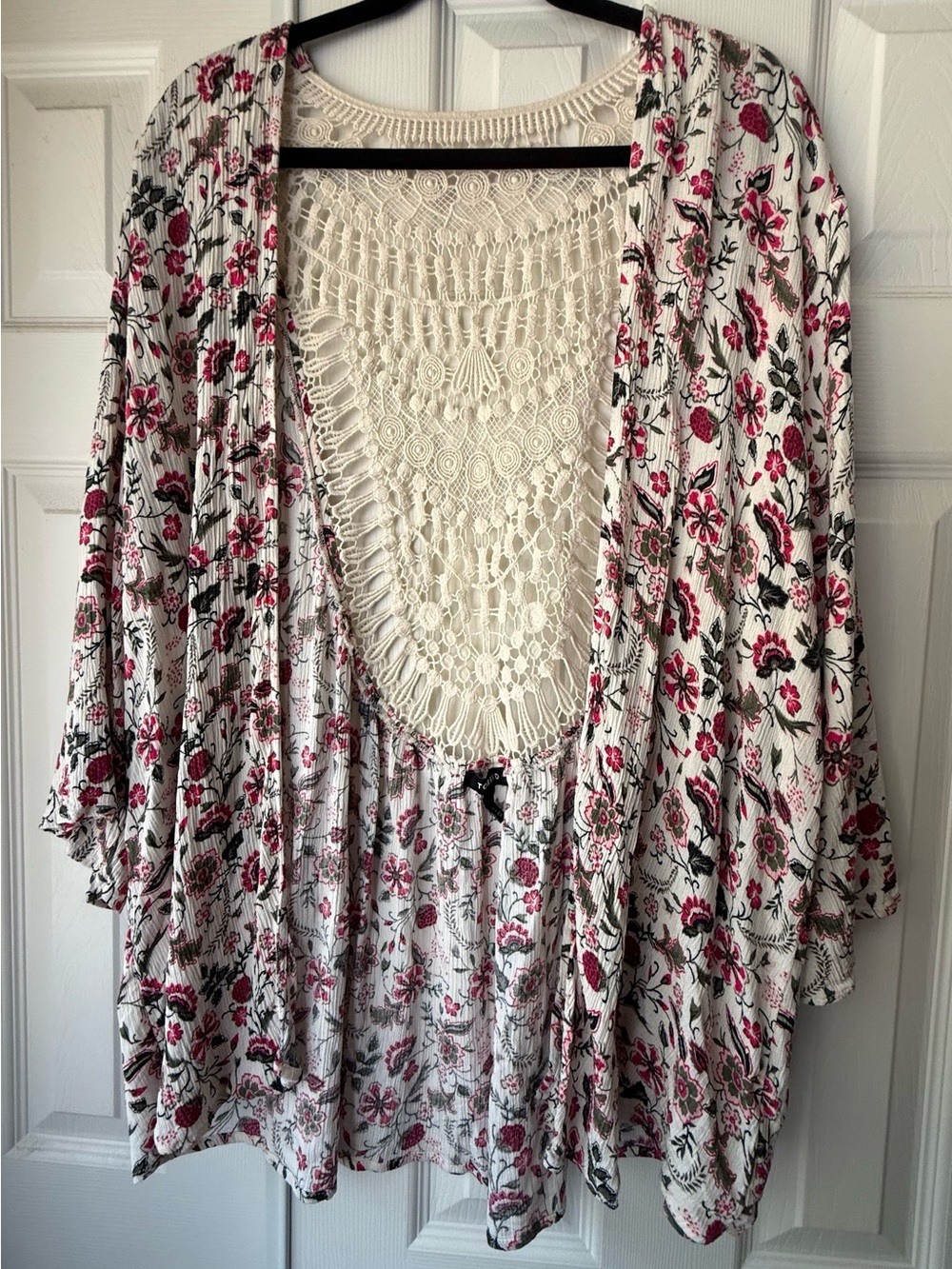 Cream and Pink Floral Women's kimono